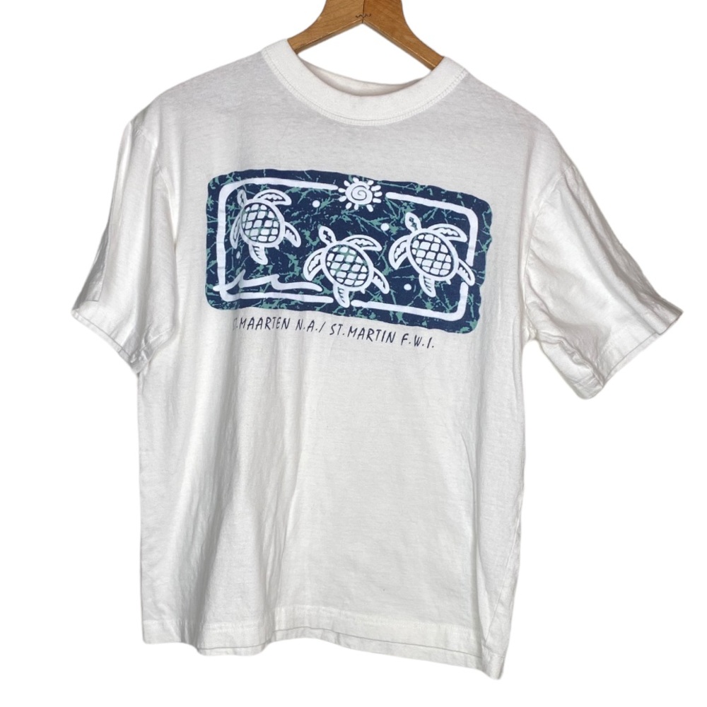 Vintage St. Maarten N.A. /St. Martin F.W.I. Turtle Souvenir T-Shirt Size Small